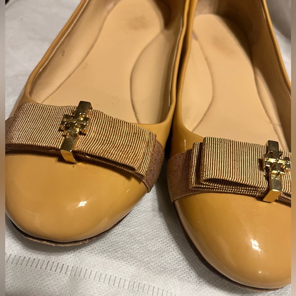 Tory Burch 'Trudy' Bow Ballerina Flats Beige Patent